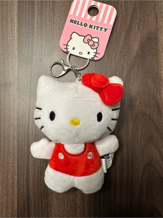 Hello Kitty Accessories - NWT Hello Kitty bag charm